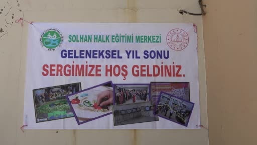 Kadınların el emeği ürünleri görücüye çıktı