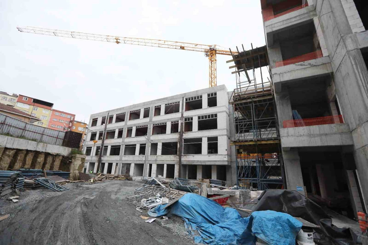 KAĞITHANE’YE İKİ YENİ OKUL DAHA KAZANDIRILIYOR