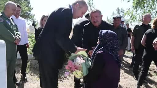 Kahramankazan'da 15 Temmuz şehitleri kabirleri başında anıldı