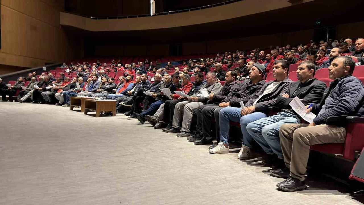 KAHRAMANMARAŞ BÜYÜKŞEHİR BELEDİYESİ, SAHA PERSONELLERİNE YÖNELİK TEMEL İŞ SAĞLIĞI VE GÜVENLİĞİ...