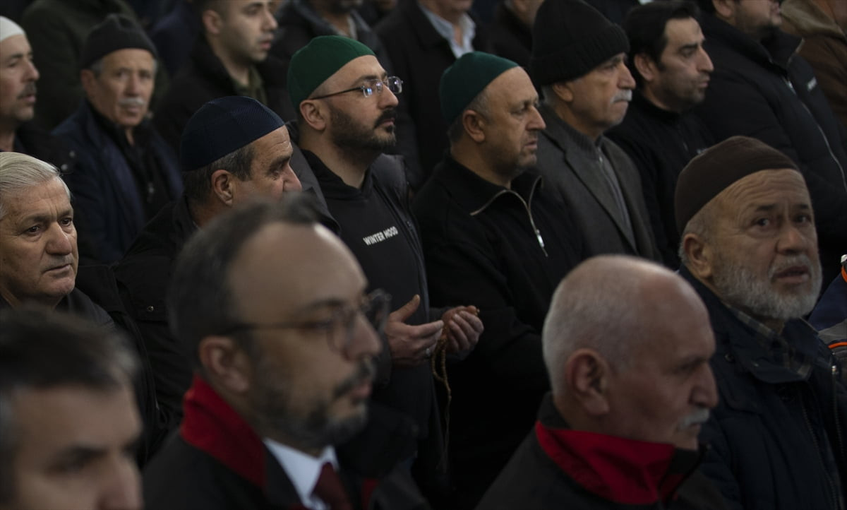 Kahramanmaraş merkezli 6 Şubat 2023'te meydana gelen depremlerde hayatını kaybedenler Bolu'da...