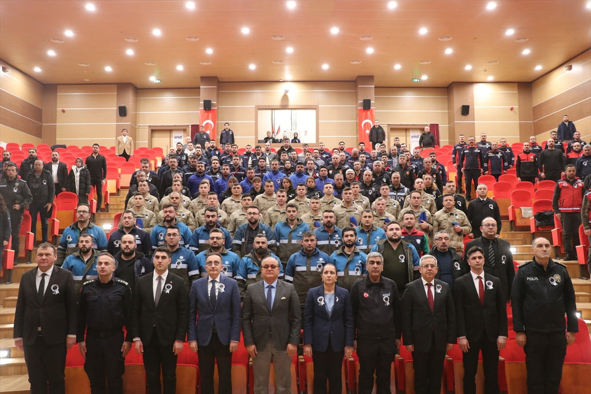 Kahramanmaraş merkezli 6 Şubat depremlerinin üçüncü yıl dönümü dolayısıyla Burdur'da anma programı...