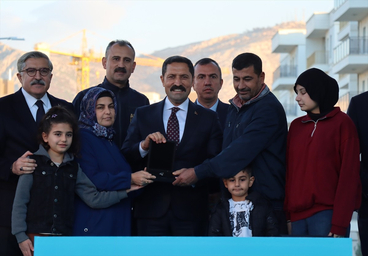 Kahramanmaraş merkezli depremlerden etkilenen Hatay'ın Antakya ilçesinde yapımı tamamlanan 10 bin...