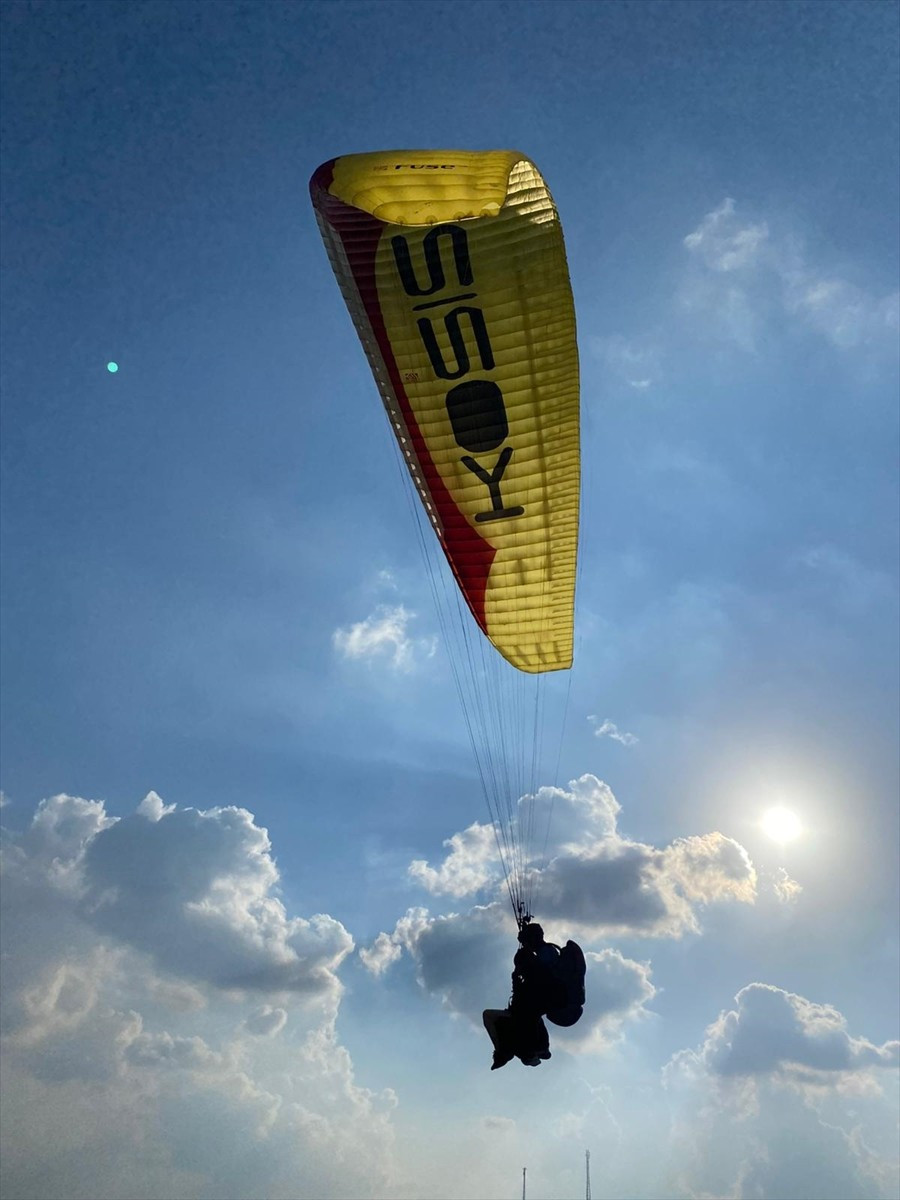 Kahramanmaraş'ın Andırın ilçesinde yamaç paraşütü festivali düzenlendi. Andırın Belediyesince...