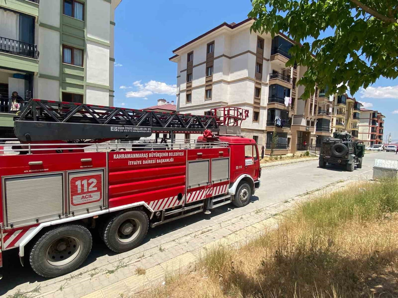 KAHRAMANMARAŞ'IN ELBİSTAN İLÇESİNDE BİR KİŞİNİN ANNE VE BABASINI EVDE REHİN ALDIĞI İDDİASI ÜZERİNE...
