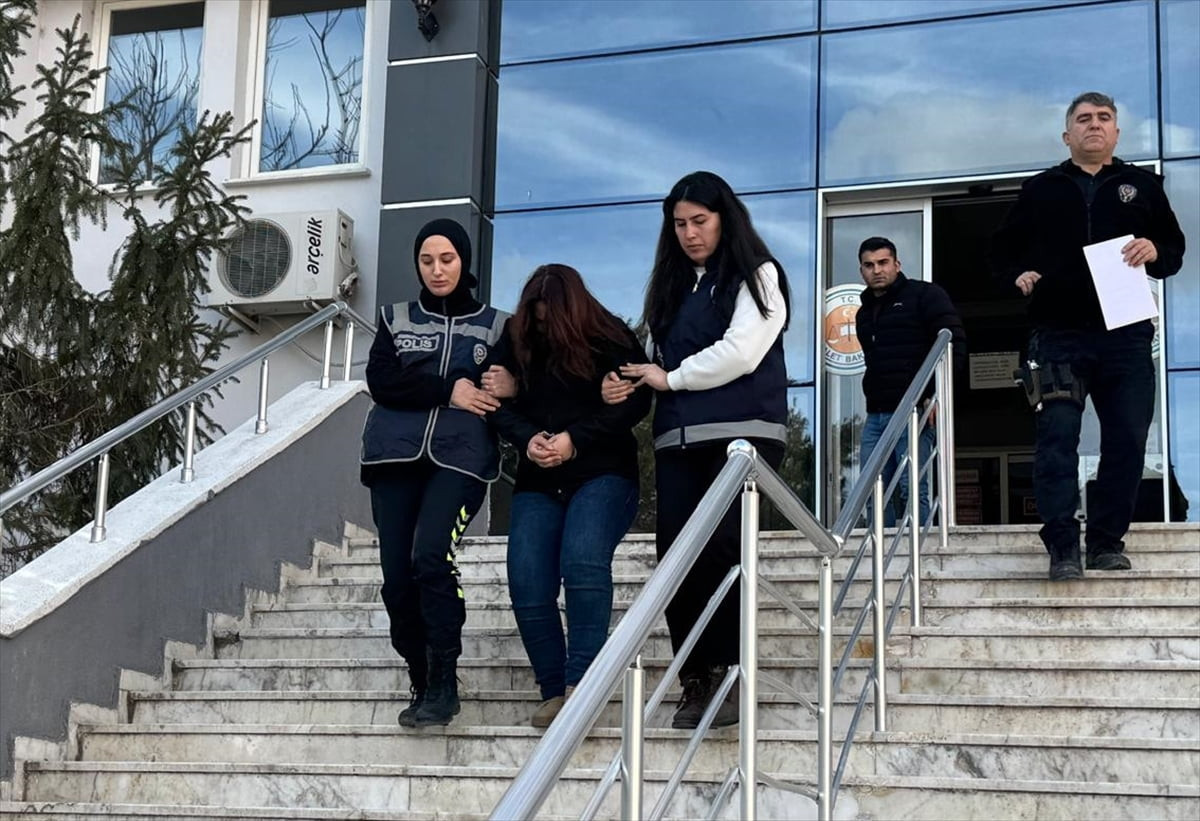 Kahramanmaraş'ta, 2021'de hastanede bir bebeğe şiddet uyguladığı gerekçesiyle yargılandığı davada...