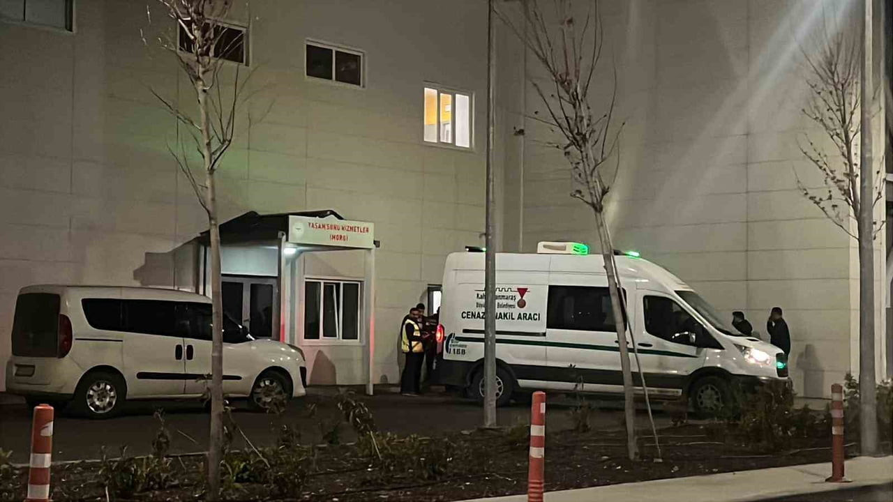 KAHRAMANMARAŞ'TA BİR KOCA, EVDE TARTIŞTIĞI KARISINI TABANCAYLA ÖLDÜRDÜ.