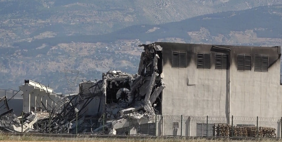 KAHRAMANMARAŞ'TA DÜN AKŞAM SAATLERİNDE BİR TEKSTİL FABRİKASINDA ÇIKAN VE UZUN SÜREN MÜDAHALENİN...