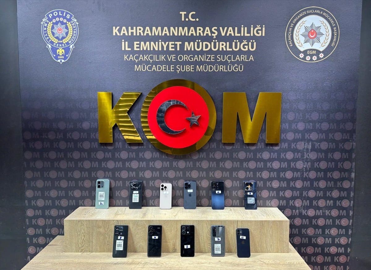 Kahramanmaraş'ta düzenlenen kaçakçılık operasyonunda 3 şüpheli gözaltına alındı. Yapılan aramada...