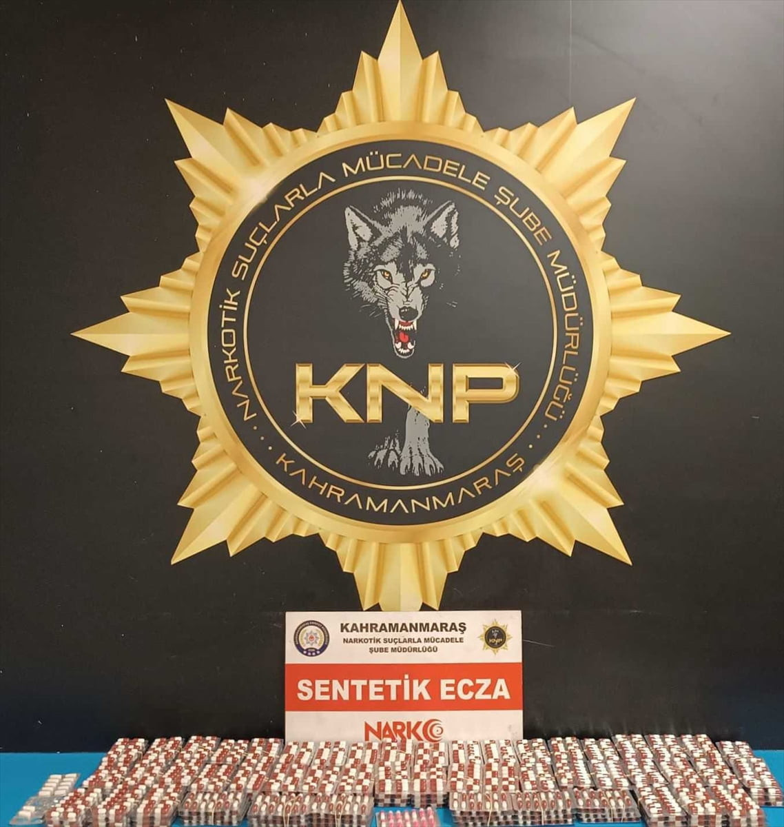 Kahramanmaraş'ta düzenlenen uyuşturucu operasyonunda gözaltına alınan 2 zanlı tutuklandı....