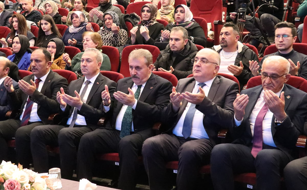 Kahramanmaraş'ta helikopterin düşmesi sonucu yaşamını yitiren BBP'nin Kurucu Genel Başkanı Muhsin...