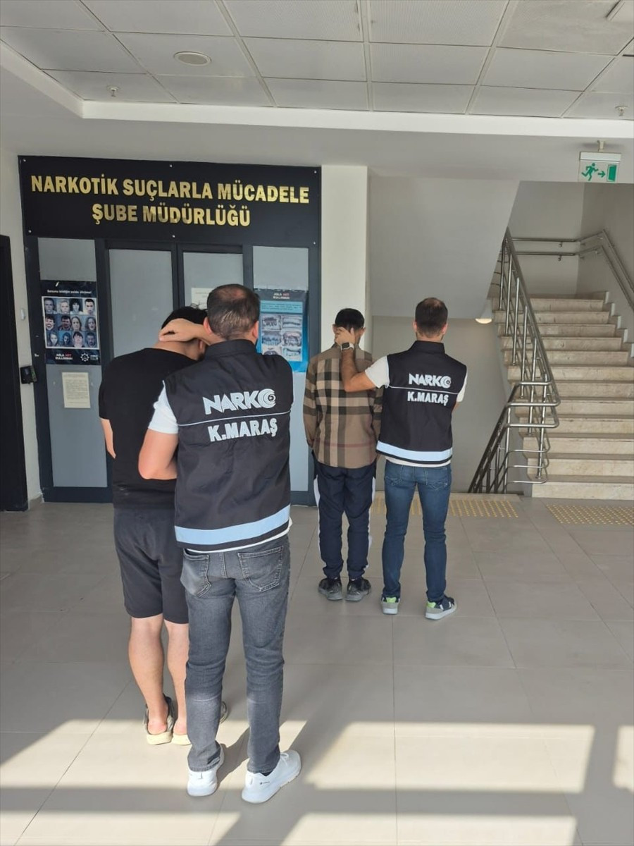 Kahramanmaraş'ta uyuşturucu operasyonunda gözaltına alınan 2 zanlıdan 1'i tutuklandı.