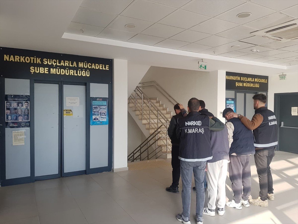 Kahramanmaraş'ta uyuşturucu operasyonunda gözaltına alınan 3 şüpheliden 1'i tutuklandı.