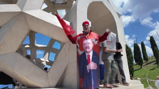 Kahramanmaraş'tan İstanbul'a gelen vatandaştan duygu dolu sözler: " Kahramanmaraş'tan geldim...