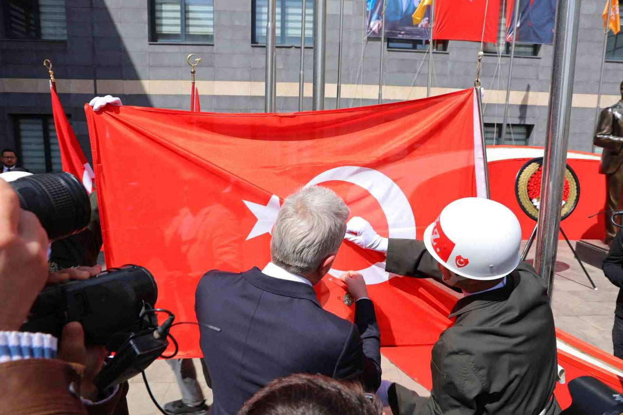 KAHRAMANMARAŞ’A TÜRKİYE BÜYÜK MİLLET MECLİSİ TARAFINDAN VERİLEN İSTİKLAL MADALYASI’NIN 101. YIL...