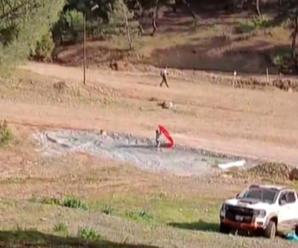 KAHRAMANMARAŞ’TA DÜZENLENEN TÜRKİYE OFFROAD ŞAMPİYONASI’NDA 14 YAŞINDAKİ YUSUF, RÜZGARIN ETKİSİYLE...