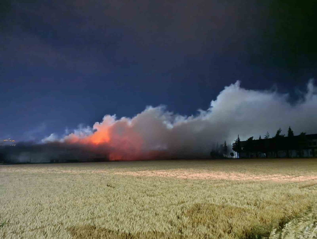 KAHRAMANMARAŞ’TA KİPAŞ HOLDİNG’E BAĞLI TEKSTİL FABRİKASINDA ÇIKAN YANGINDA DOĞALGAZ BORUSU DA...