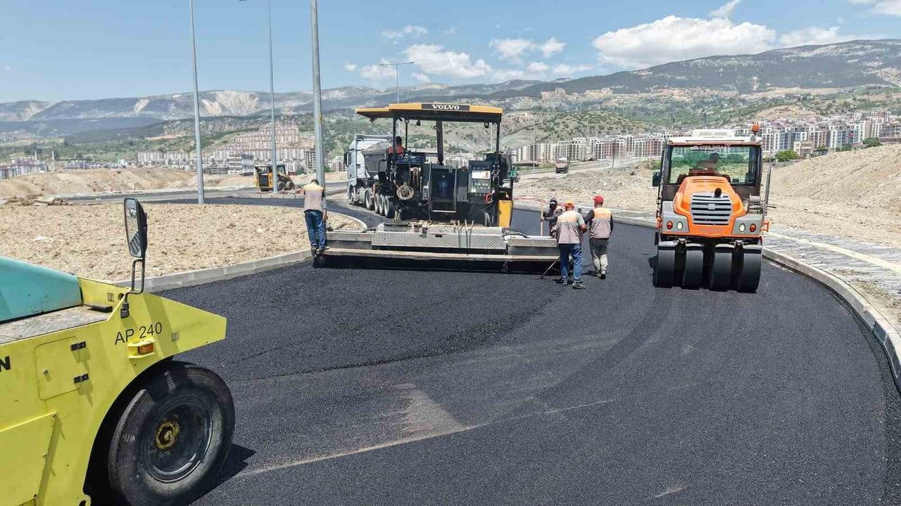 Kahramanmaraş’ta Sıcak Asfalt Seferberliği
