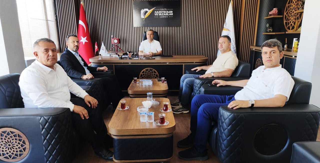 KAHTA DEVLET HASTANESİ YÖNETİMİ BASIN TEMSİLCİLERİYLE BULUŞTU
