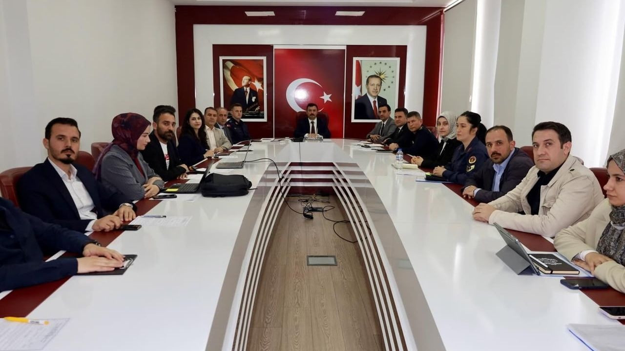 Kahta'da Narkotik Polisi Anne Projesi Toplantısı