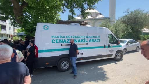 Kalbine yenilen eğitimci son yolculuğuna uğurlandı