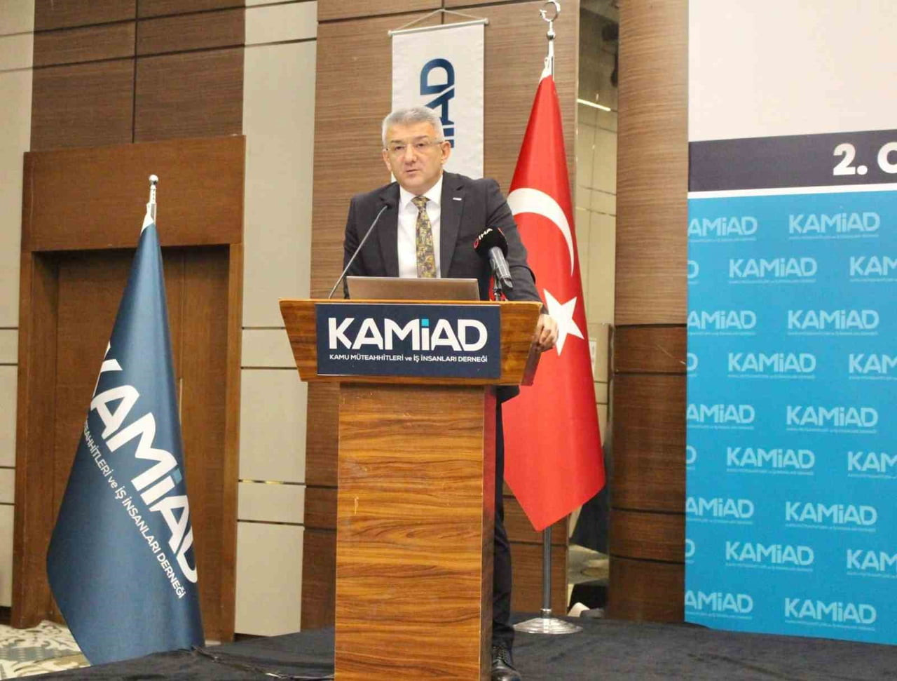 KAMU MÜTEAHHİTLERİ VE İŞ İNSANLARI DERNEĞİ (KAMİAD) 2. OLAĞAN GENEL KURULU, YOĞUN KATILIMLA...