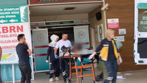 Kamyonun altında kalan bisikletli çocuk ağır yaralandı