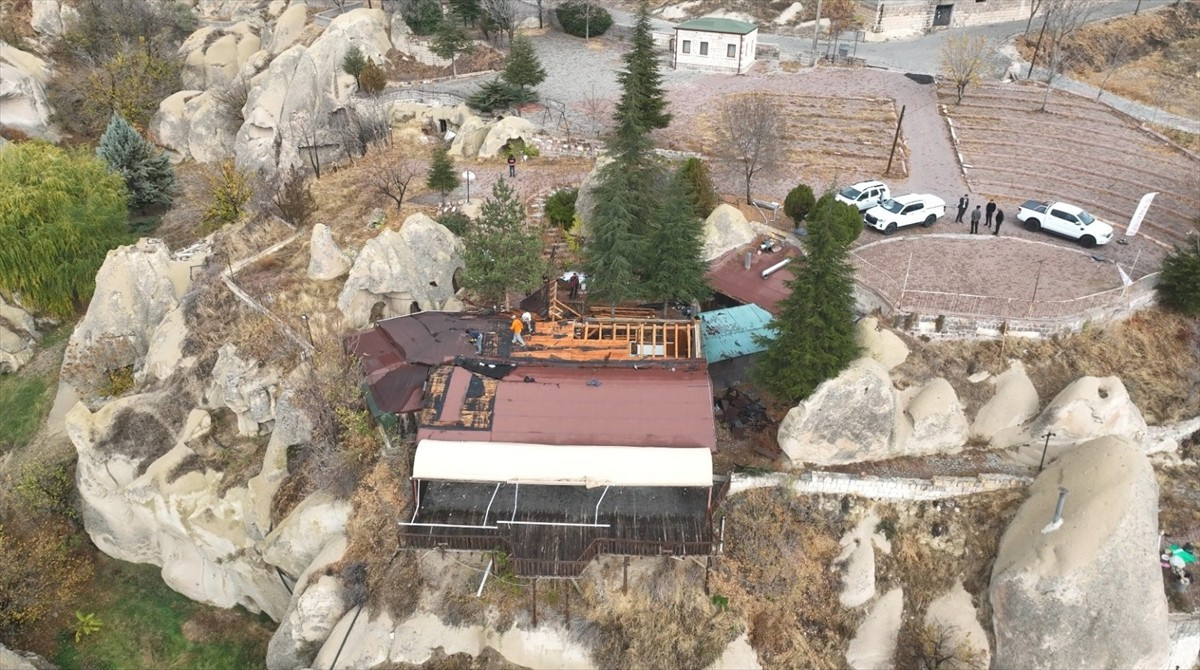 Kapadokya'da izinsiz yapılan ve doğal dokuya uygun olmayan iş yeri Kapadokya Alan Başkanlığı...