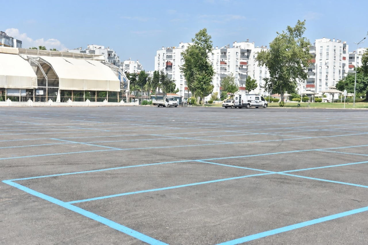 KAPALI CUMARTESİ PAZARI'NDA GERÇEKLEŞTİRİLECEK YENİLEME ÇALIŞMALARI DOLAYISIYLA ESNAF VE...