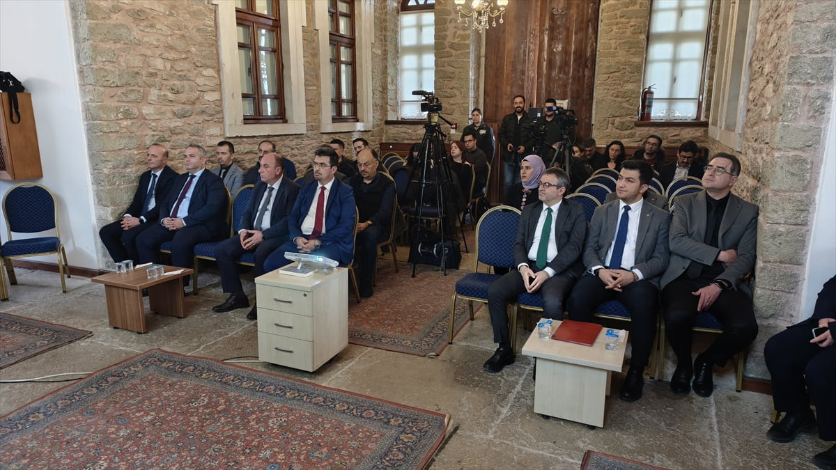 Karabük Üniversitesi (KBÜ) Kamu Politikaları Araştırma ve Geliştirme Merkezi (KAPGEM) tarafından...