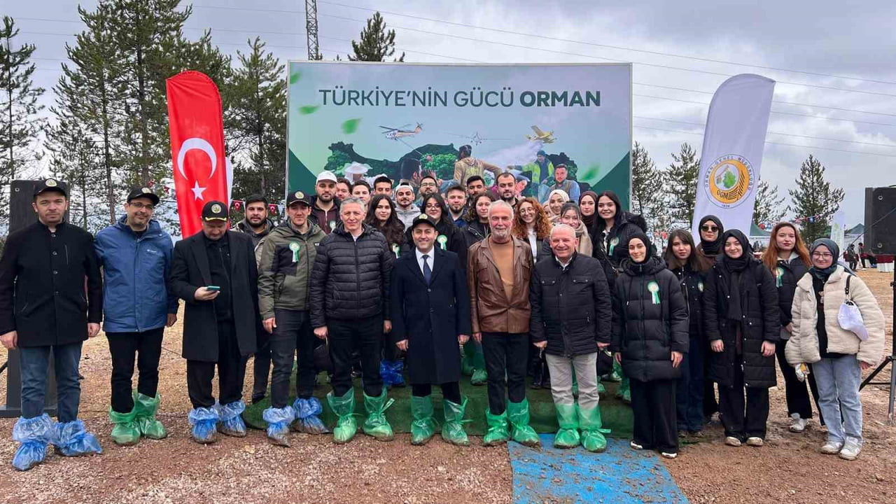 KARABÜK ÜNİVERSİTESİ (KBÜ) ORMAN FAKÜLTESİ AKADEMİSYENLERİ VE ÖĞRENCİLERİ, "TÜRKİYE’NİN GÜCÜ...