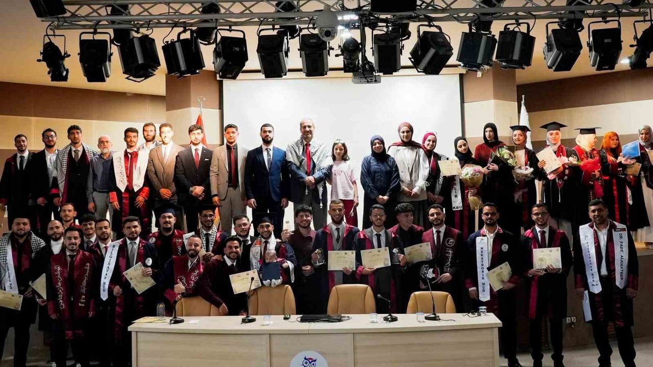 KARABÜK ÜNİVERSİTESİ'NDE (KBÜ) EĞİTİMLERİNİ TAMAMLAYAN 52 FİLİSTİNLİ ÖĞRENCİ, DÜZENLENEN MEZUNİYET...