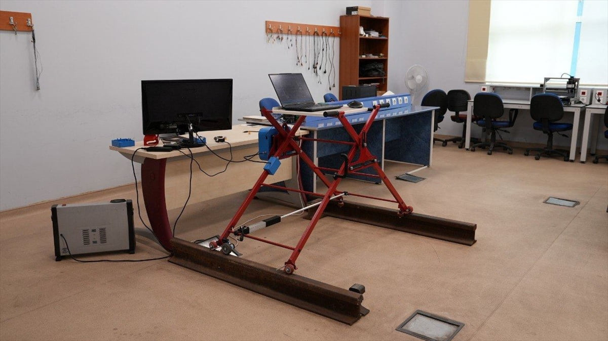 Karabük Üniversitesi'nde (KBÜ) frekans tabanlı kontrol sistemi ve lidar destekli gabari ölçüm...