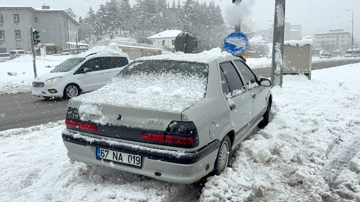 Karabük'te araç kullanırken kalp krizi geçiren kişi kaldırıldığı hastanede hayatını...