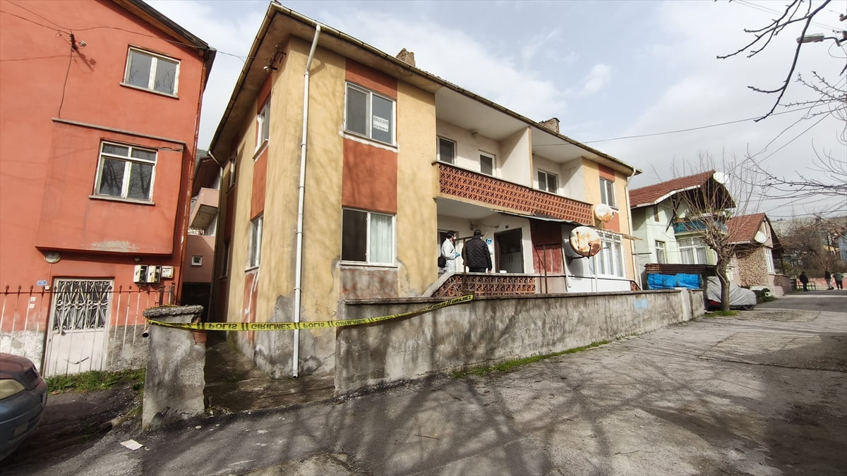 Karabük'te sobadan sızan karbonmonoksit gazından etkilenen çift tedavi altına alındı. Olay yerine...