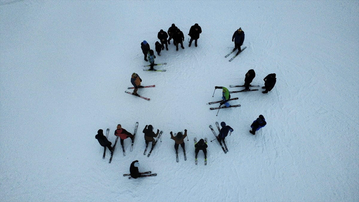 Karabük'teki Keltepe Kayak Merkezi'nde kayak sezonu başladı. Gençlik ve Spor Bakanlığınca 6 yıl...