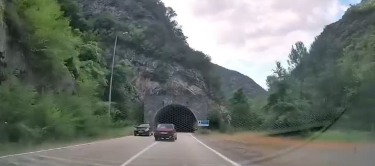 KARABÜK’TE HATALI SOLLAMA YAPARAK TRAFİĞİ TEHLİKEYE DÜŞÜREN VE ABARTI EGZOZ KULLANDIĞI BELİRLENEN...