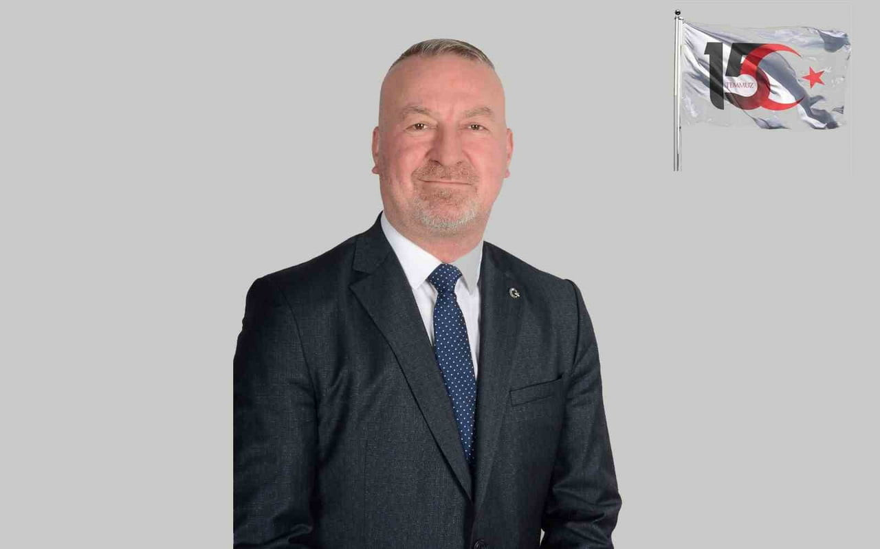 KARACABEY BELEDİYE BAŞKANI FATİH KARABATI, 15 TEMMUZ DEMOKRASİ VE MİLLİ BİRLİK GÜNÜ DOLAYISIYLA...