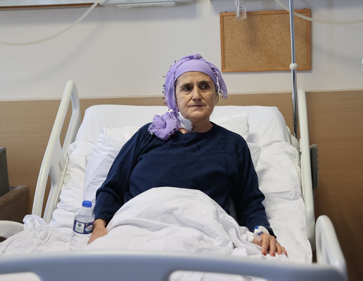 Karaciğer yetmezliği teşhisi konulan ve oğluyla kan ile doku uyumu bulunmayan 59 yaşındaki Ayşe...