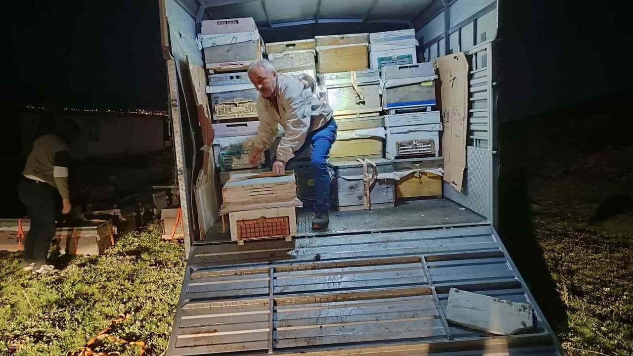 KARADENİZ BÖLGESİ’NİN GEZGİN ARICILARI, YENİ SEZON ÇİÇEK BALI ÜRETİMİ İÇİN DOĞU ANADOLU...