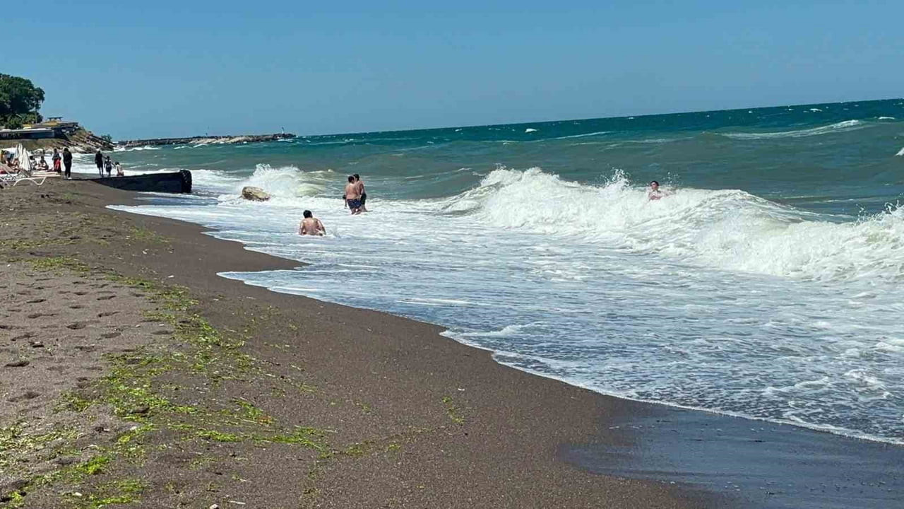 KARADENİZ’DE ETKİLİ OLAN OLUMSUZ HAVA KOŞULLARI, DÜZCE’NİN AKÇAKOCA İLÇESİNDE DE ETKİLİ OLUYOR....