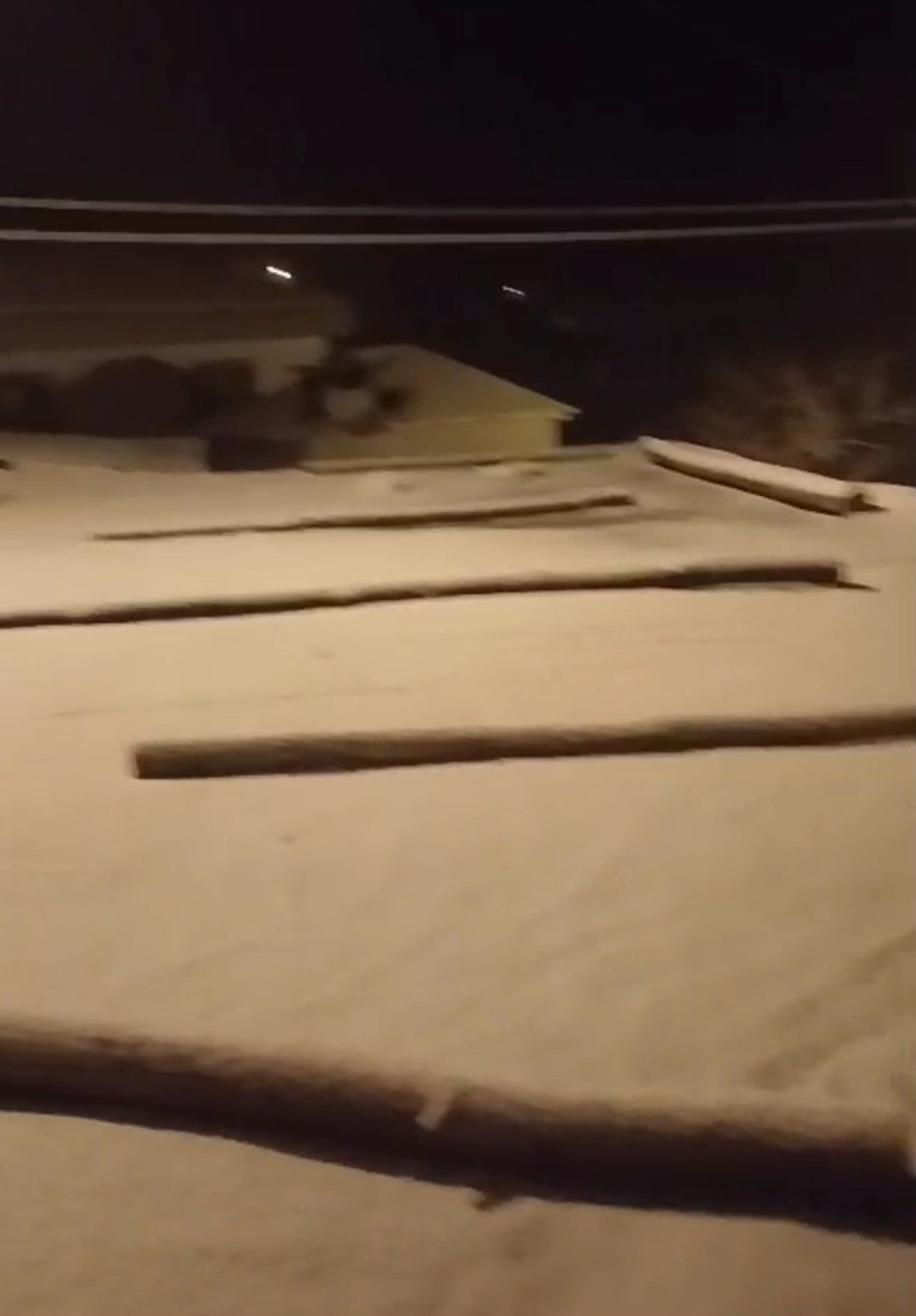 KARAKOÇAN’DA KAR YAĞIŞI ETKİLİ OLDU