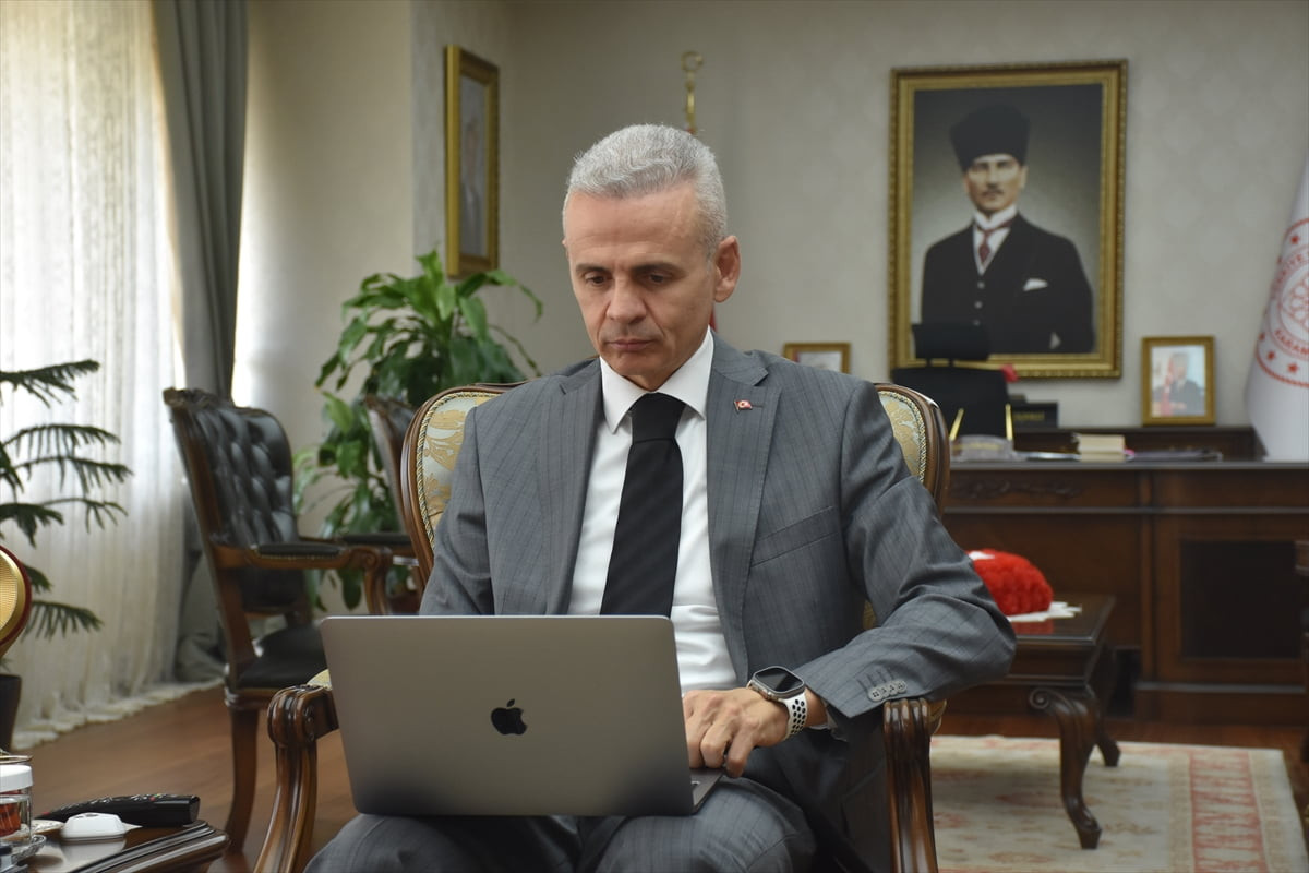 Karaman Valisi Mehmet Fatih Çiçekli, Anadolu Ajansının (AA) gözünden 2025'e damga vuran olaylara...