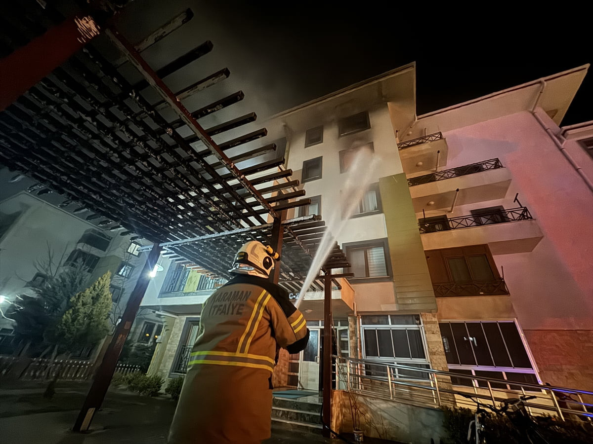 Karaman'da annesiyle tartışan kişi oturdukları evi ateşe verdi, yangında 10 kişi dumandan...