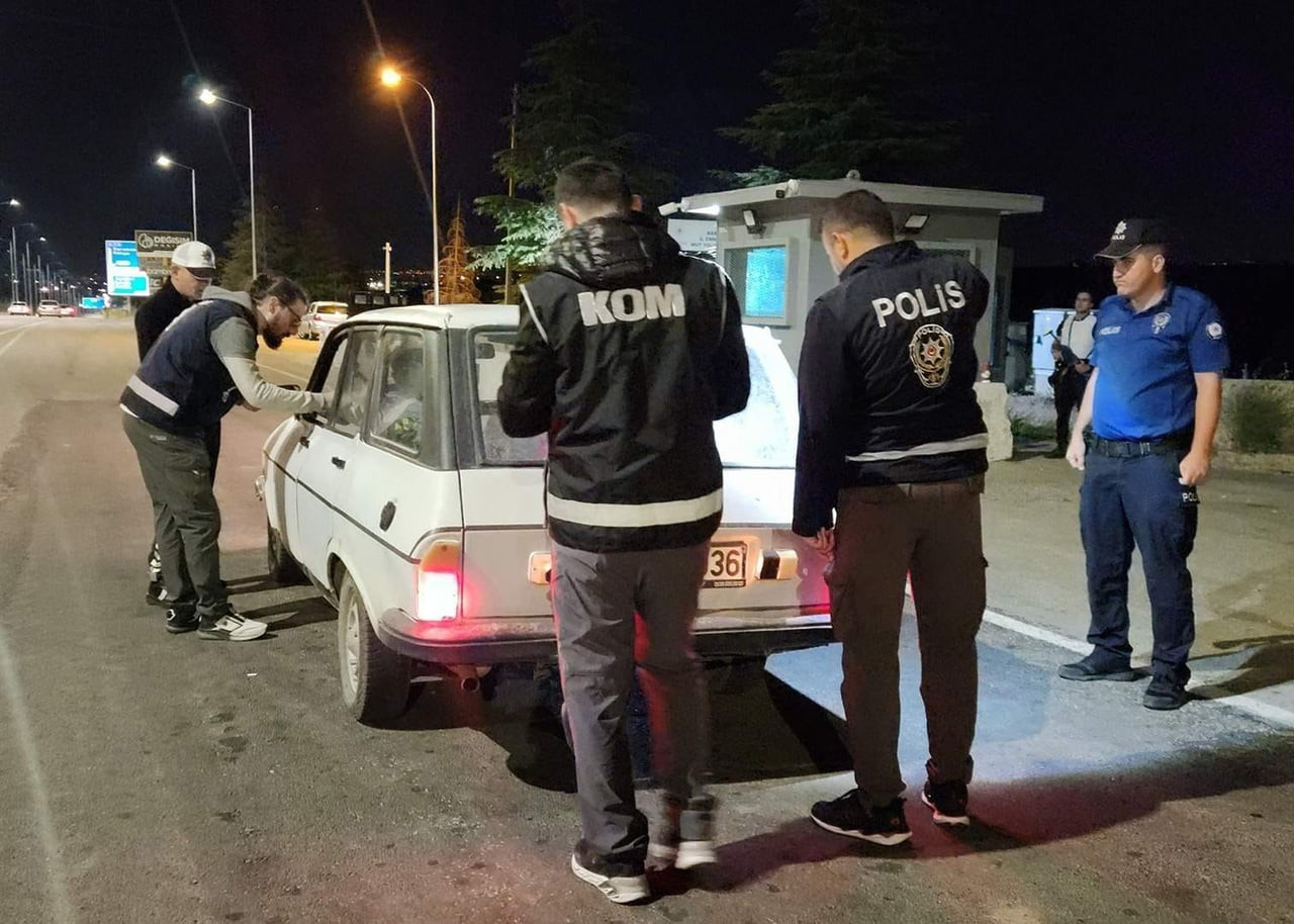 KARAMAN'DA POLİS TARAFINDAN SON BİR HAFTA İÇERİSİNDE GERÇEKLEŞTİRİLEN ASAYİŞ UYGULAMALARINDA...