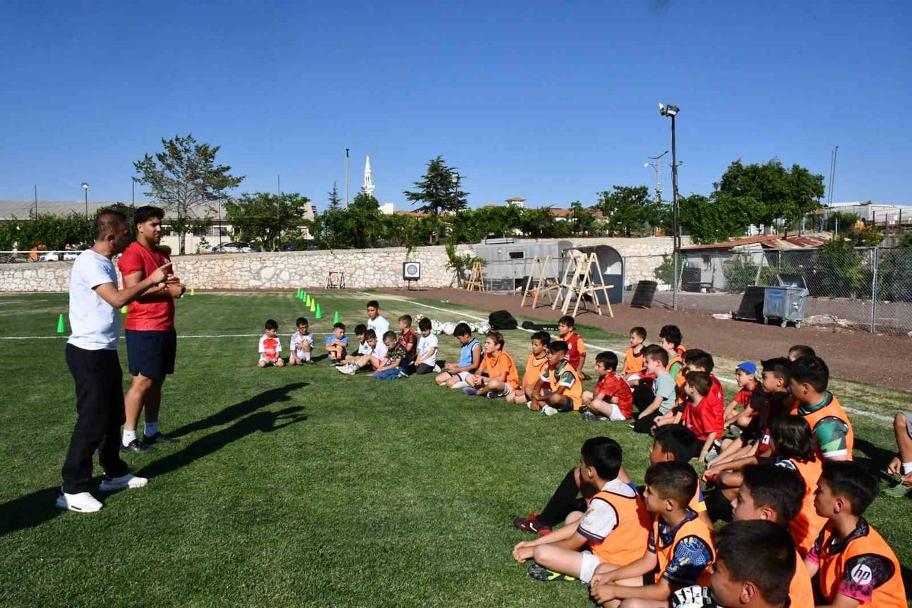 KARAMAN’DA İL ÖZEL İDARESİ SPOR İŞLERİ MÜDÜRLÜĞÜ’NÜN 7-12 YAŞ GRUBUNDAKİ ÇOCUKLARA YÖNELİK...
