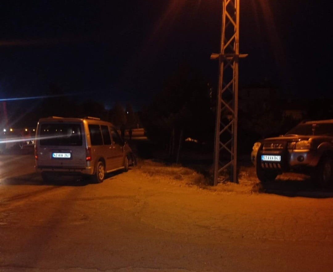 KARAPINAR İLÇESİNDE İKİ KAMYONETİN ÇARPIŞMASI SONUCU MEYDANA GELEN TRAFİK KAZASINDA 2 KİŞİ...