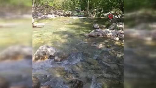Karasu vadisi, doğası ve buz gibi sularıyla insanları hayran bırakıyor