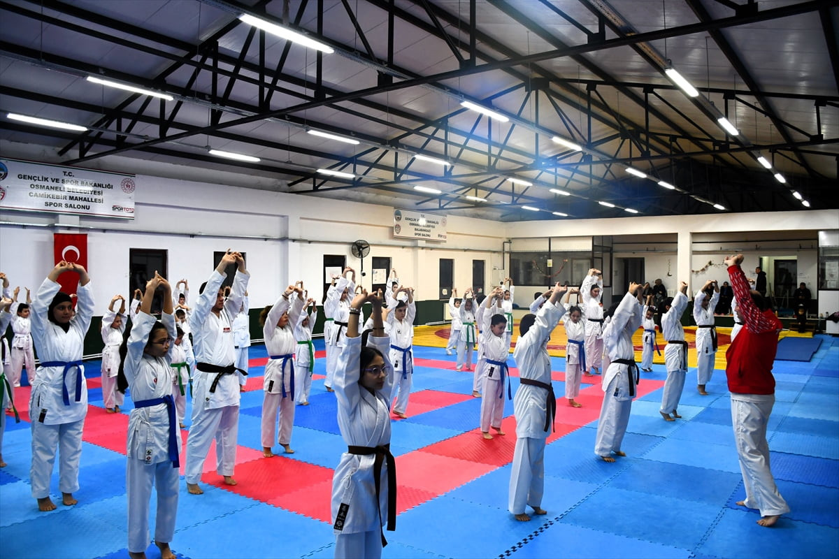 Karatede dünya ve Avrupa şampiyonlukları bulunan Tuğba Kurnaz ile eşi Murat Salih Kurnaz, milli...