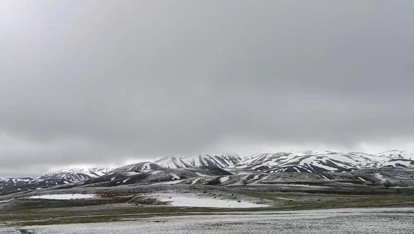 KARLIOVA’NIN YÜKSEK KESİMLERİNE KAR YAĞDI